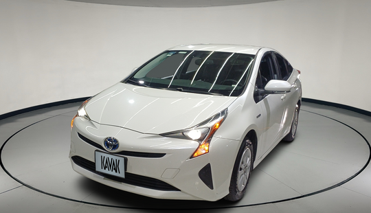 Toyota • Prius