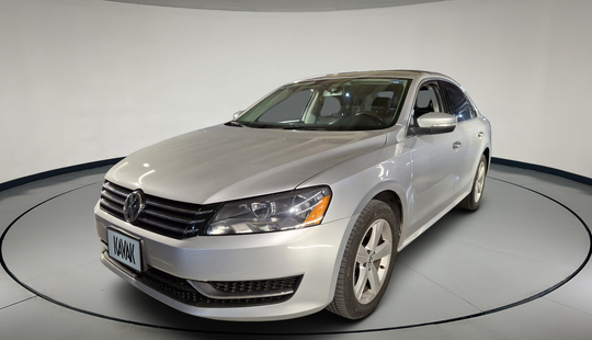 Volkswagen • Passat