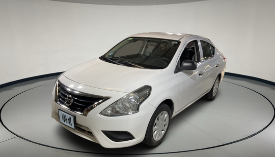 Nissan • Versa