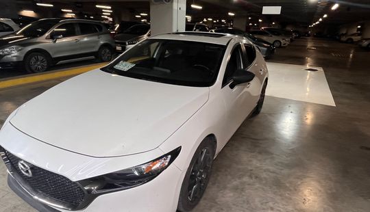 Mazda • Mazda 3