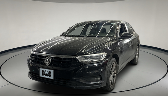 Volkswagen • Jetta
