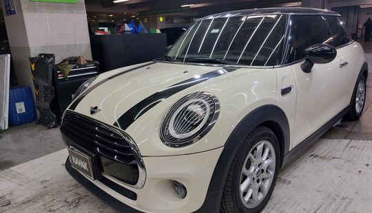 Mini • Cooper