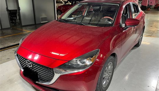 Mazda • Mazda 2