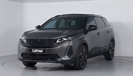 Peugeot • 5008