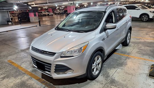 Ford • Escape