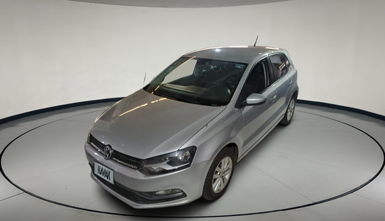 Volkswagen • Polo