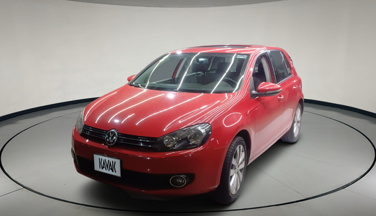 Volkswagen • Golf