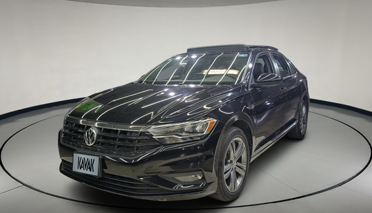 Volkswagen • Jetta