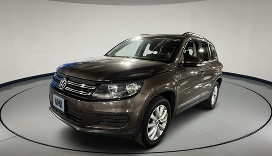 Volkswagen • Tiguan