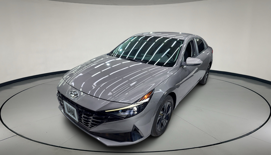 Hyundai • Elantra