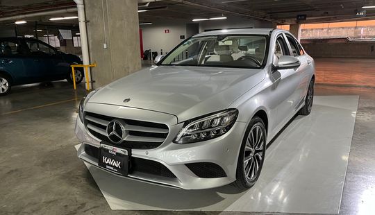Mercedes Benz • Clase C