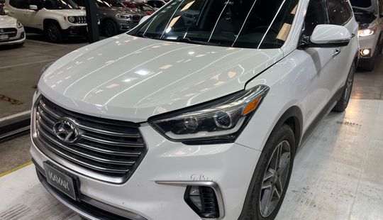 Hyundai • Santa Fe