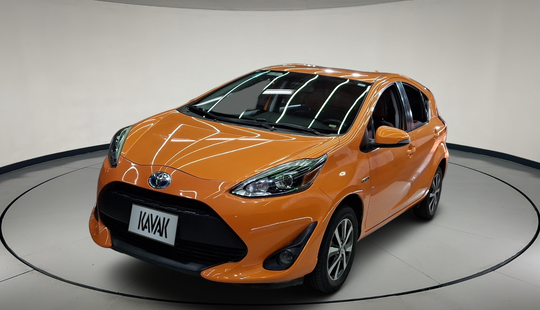 Toyota • Prius C