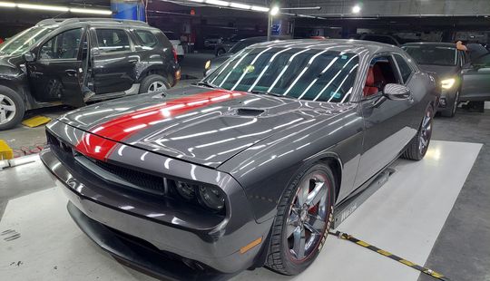 Dodge • Challenger