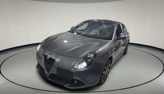 Alfa Romeo • Giulietta