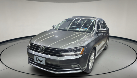 Volkswagen • Jetta