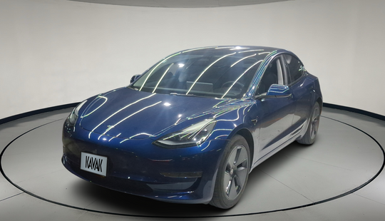 Tesla • Model 3
