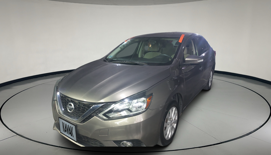 Nissan • Sentra