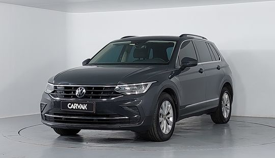 Volkswagen • Tiguan