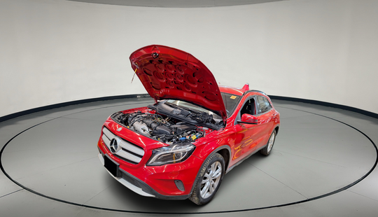Mercedes Benz • Clase GLA