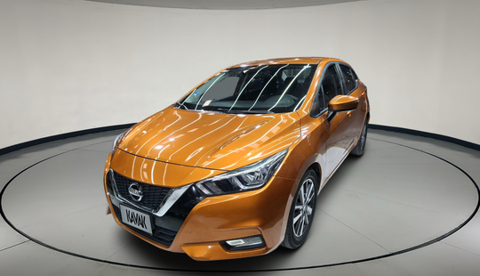 Nissan • Versa