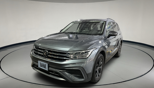 Volkswagen • Tiguan