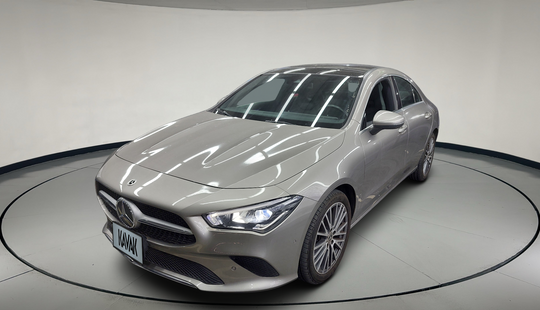 Mercedes Benz • Clase CLA