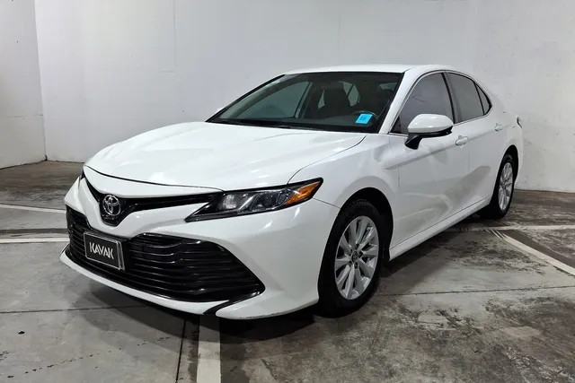 Toyota · Camry