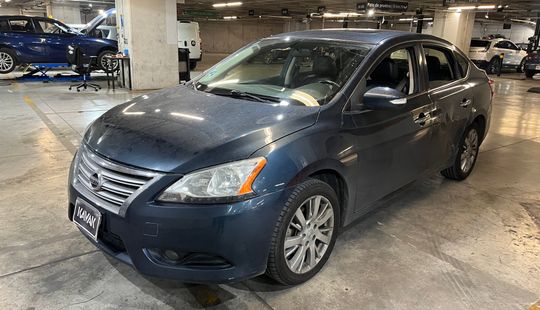 Nissan • Sentra