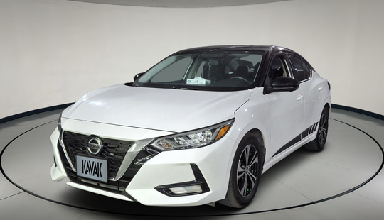 Nissan • Sentra