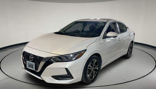 Nissan • Sentra