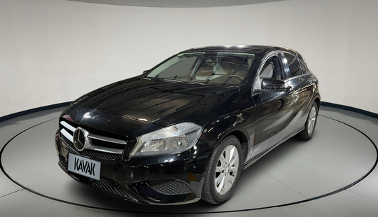 Mercedes Benz • Clase A