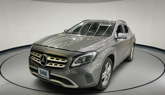 Mercedes Benz • Clase GLA