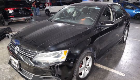 Volkswagen • Jetta