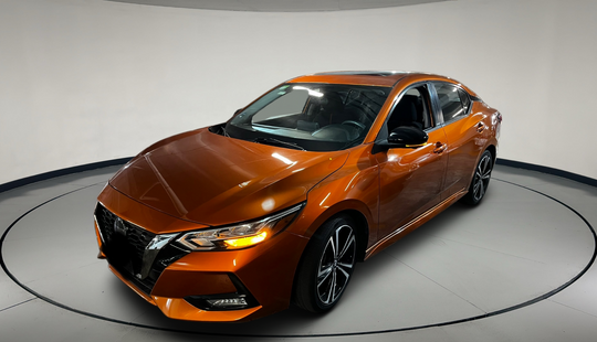 Nissan • Sentra