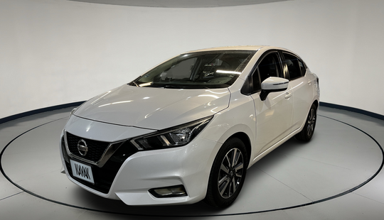 Nissan • Versa