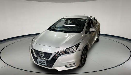 Nissan • Versa