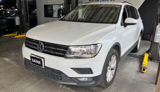 Volkswagen • Tiguan