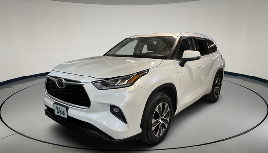 Toyota • Highlander