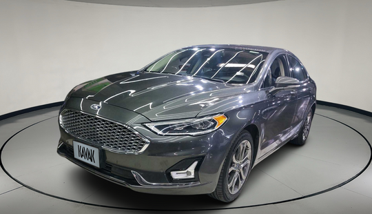 Ford • Fusion
