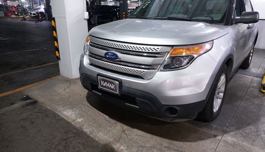 Ford • Explorer