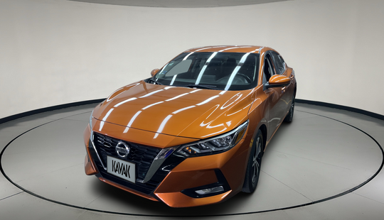 Nissan • Sentra