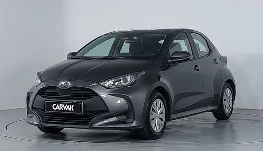 Toyota • Yaris