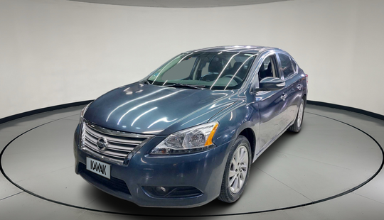 Nissan • Sentra