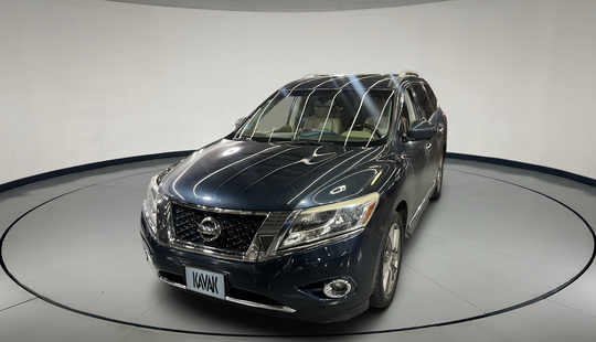 Nissan • Pathfinder