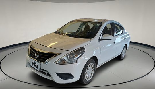 Nissan • Versa