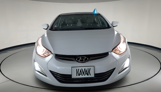 Hyundai • Elantra