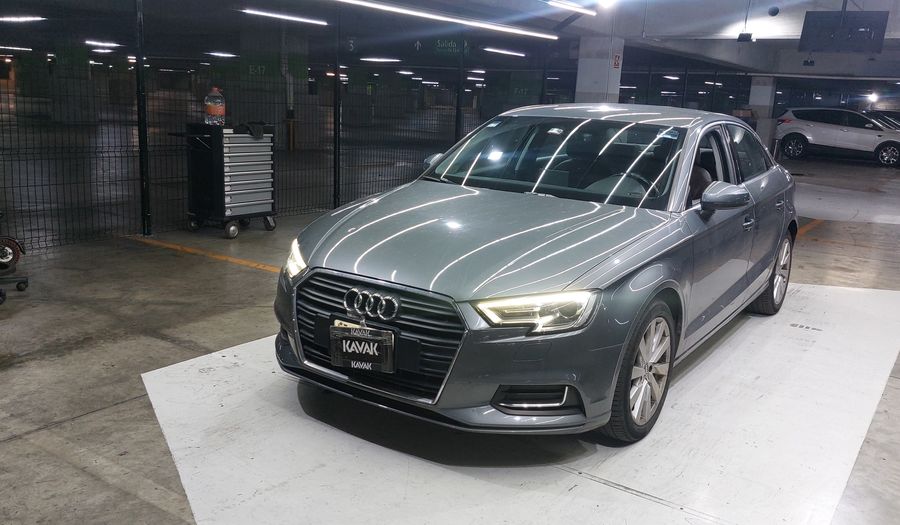 Audi A3 1.4 TFSI SELECT Sedan 2017