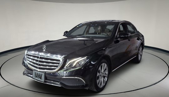Mercedes Benz • Clase E