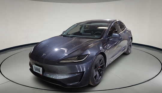Tesla • Model 3